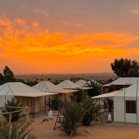 Toop Luxury Camp Hotel Merzuga Kültér fotó